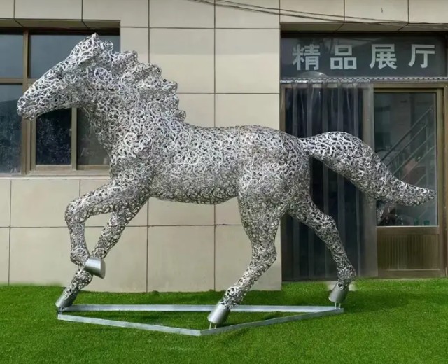 不锈钢镂空马动物雕塑摆件